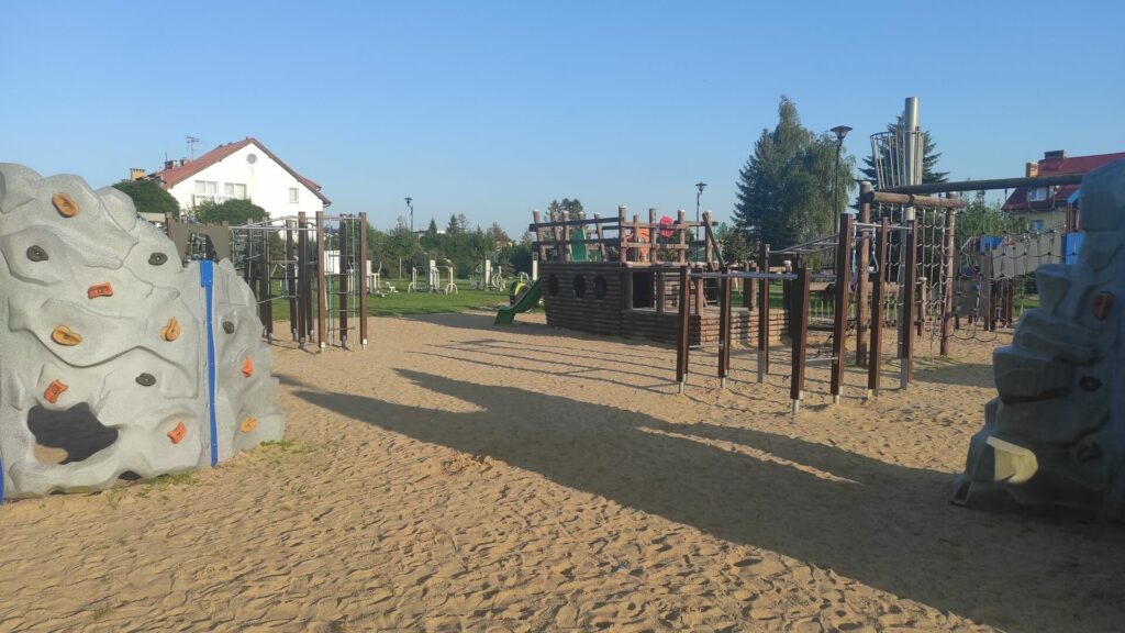 Duży plac zabaw w Mielnie