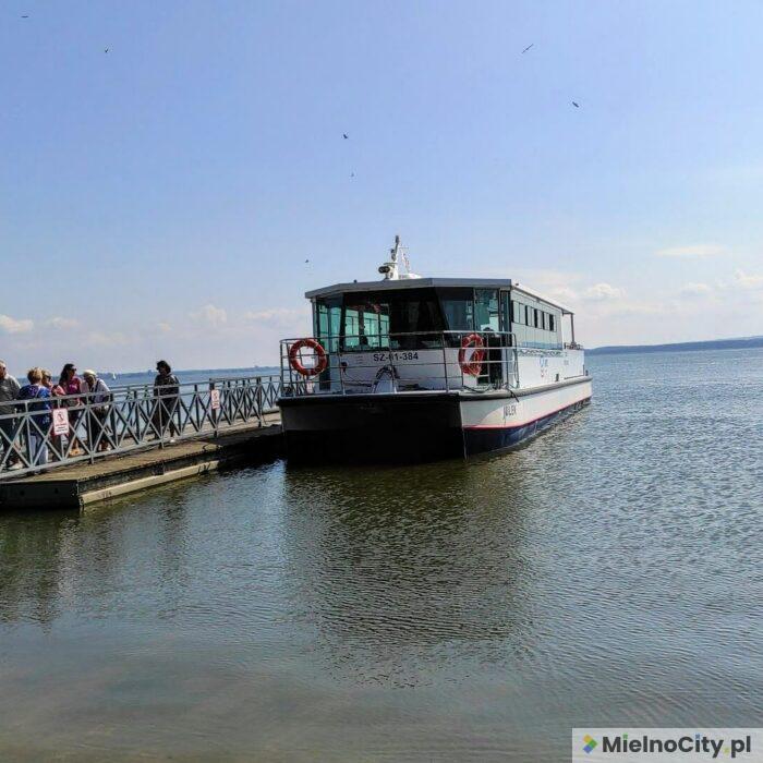 Statek Julek z Mielna i Unieścia do Koszalina 🚢